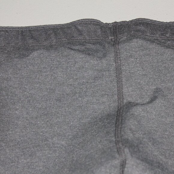 Grey Champion Athletic Capris Size XL New - Picture 4 of 4